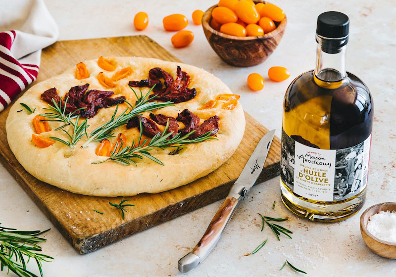 Focaccia arty à l’huile d’olive au piment d’Espelette